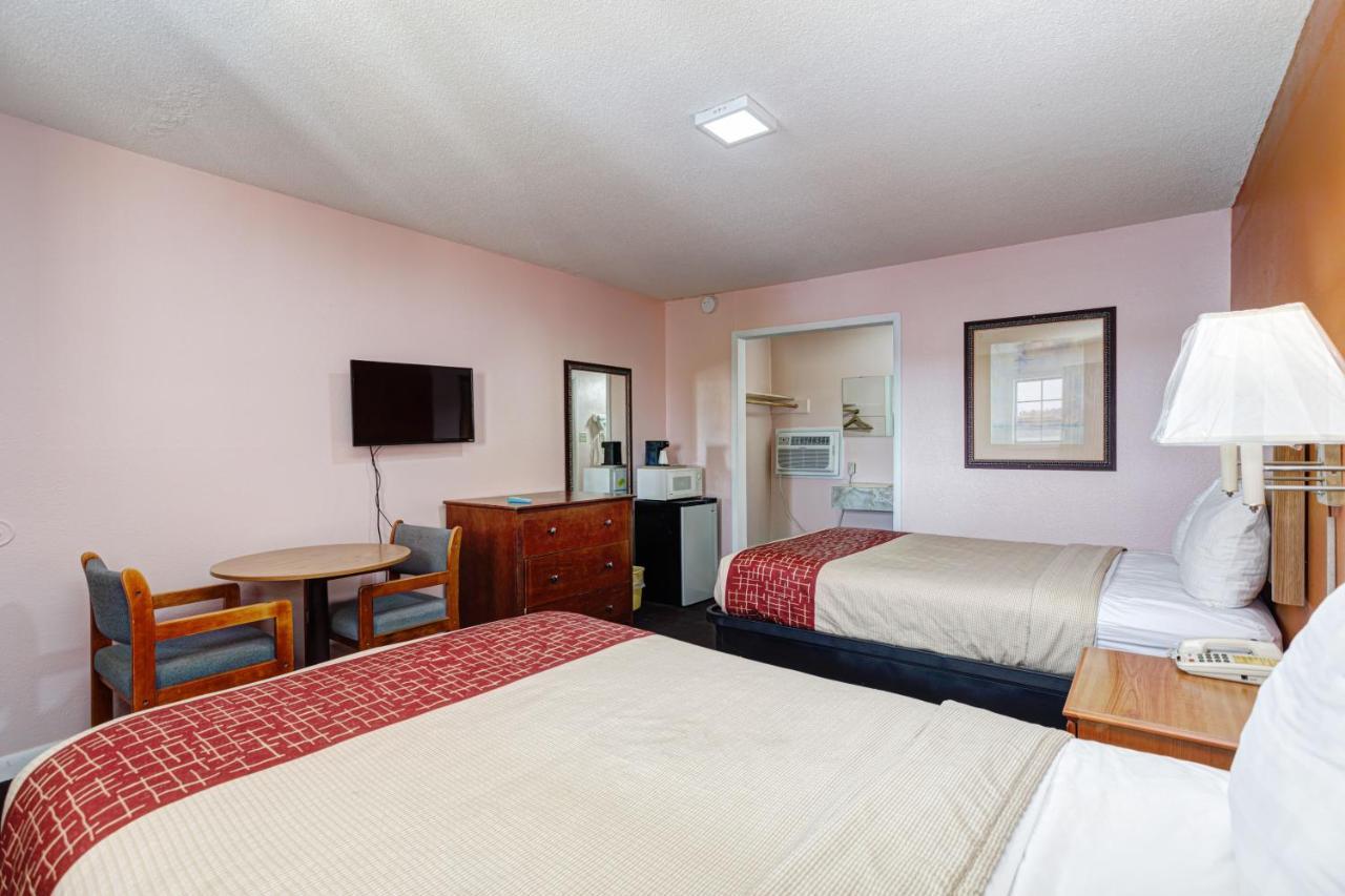 Regency Inn Fayetteville Exteriér fotografie