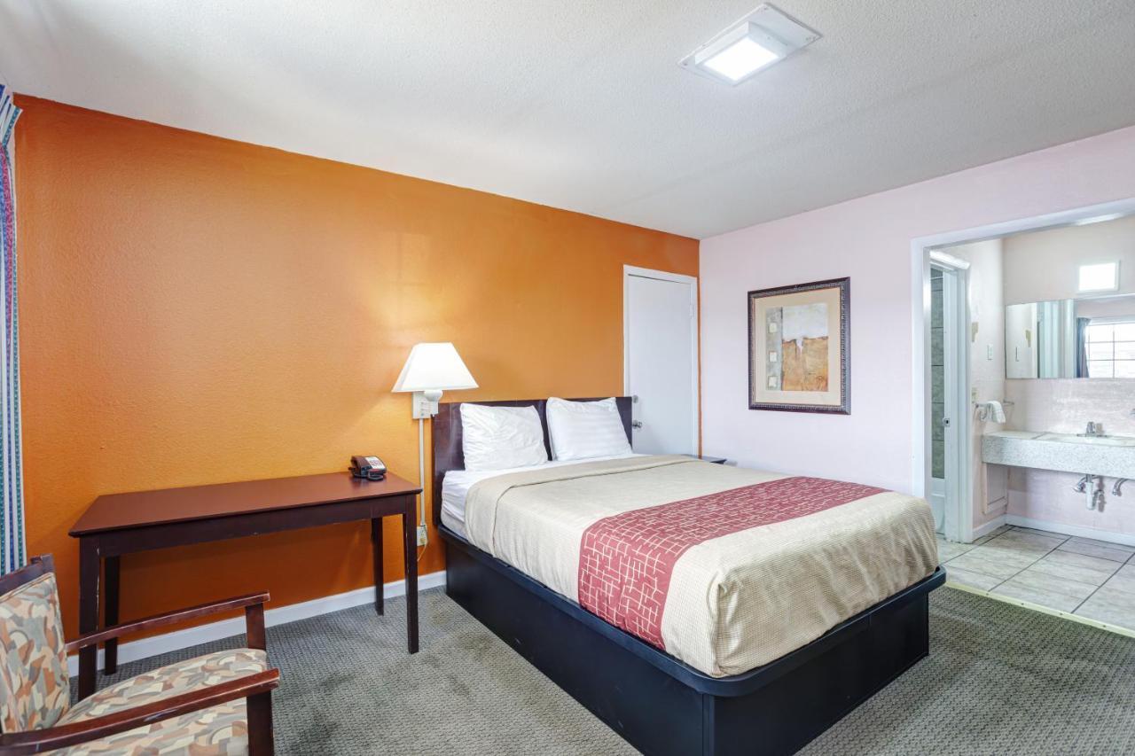 Regency Inn Fayetteville Exteriér fotografie