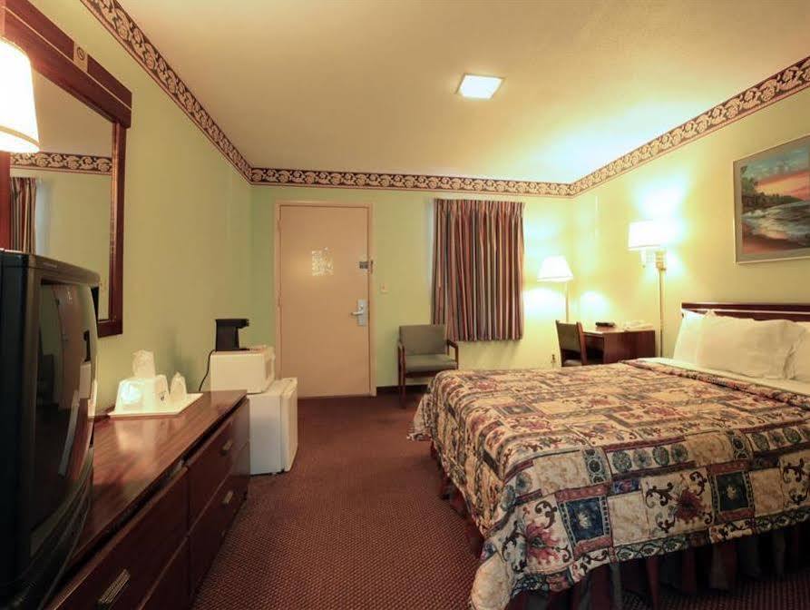 Regency Inn Fayetteville Exteriér fotografie